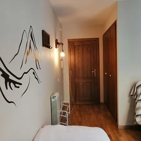 Geraeumiges Mit Balkon Erta 2 Vall De Boi By Interhome Lägenhet *